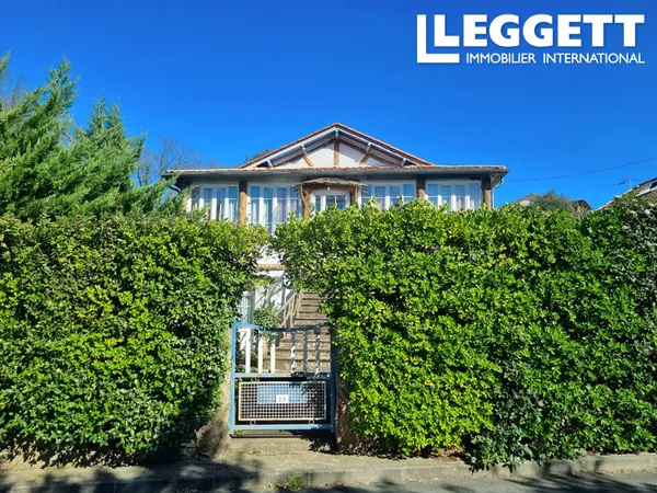 Lamalou les Bains, 10 minutes à pieds du centre ville, maison de charme avec terrasse et jardin fleu