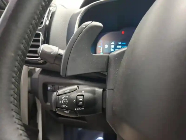 Citroën C5 Aircross hybride rechargeable 225 e-eat8 — photo 30