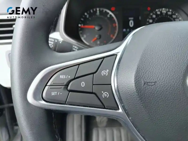 Renault Clio blue dci 100 — photo 82