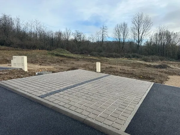 Terrain 425 m²