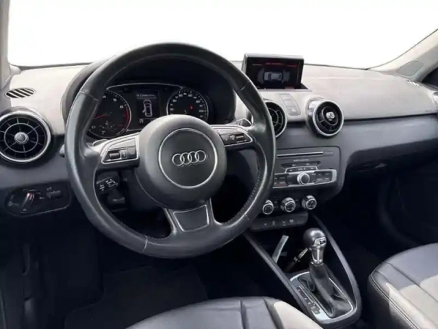 Audi A1 1.4 tfsi 125 s tronic 7 ambition luxe — photo 9