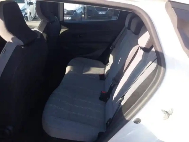 Renault Megane e-tech ev60 130ch super charge — photo 15