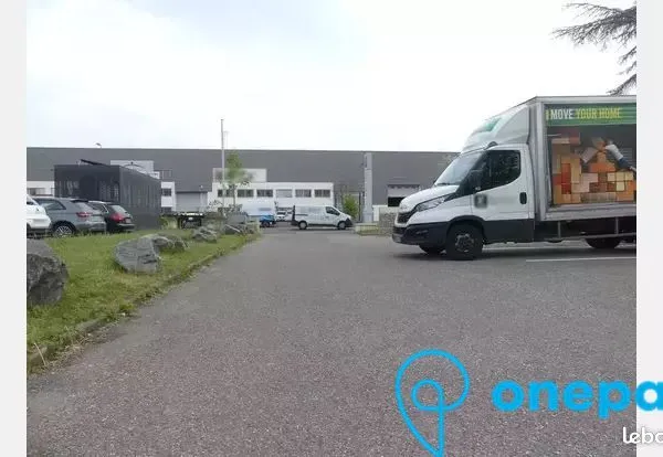 Parking/box 12 m² CHASSIEU