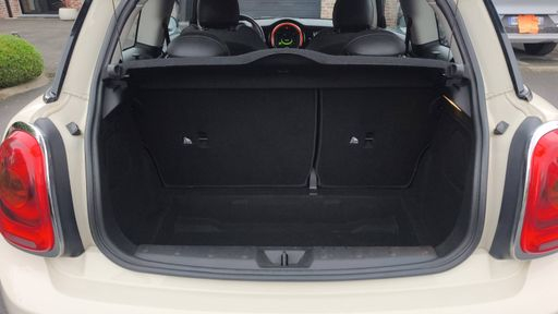 Mini Cooper 1.5 136 - Blackfriars – 2017 – 122379 km – Essence – Boîte Manuelle — photo 38
