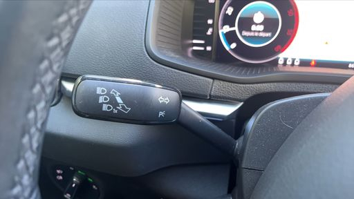 Skoda Karoq 2.0 TDI 150 4X4 - Style – 2019 – 86590 km – Diesel – Boîte Manuelle — photo 12