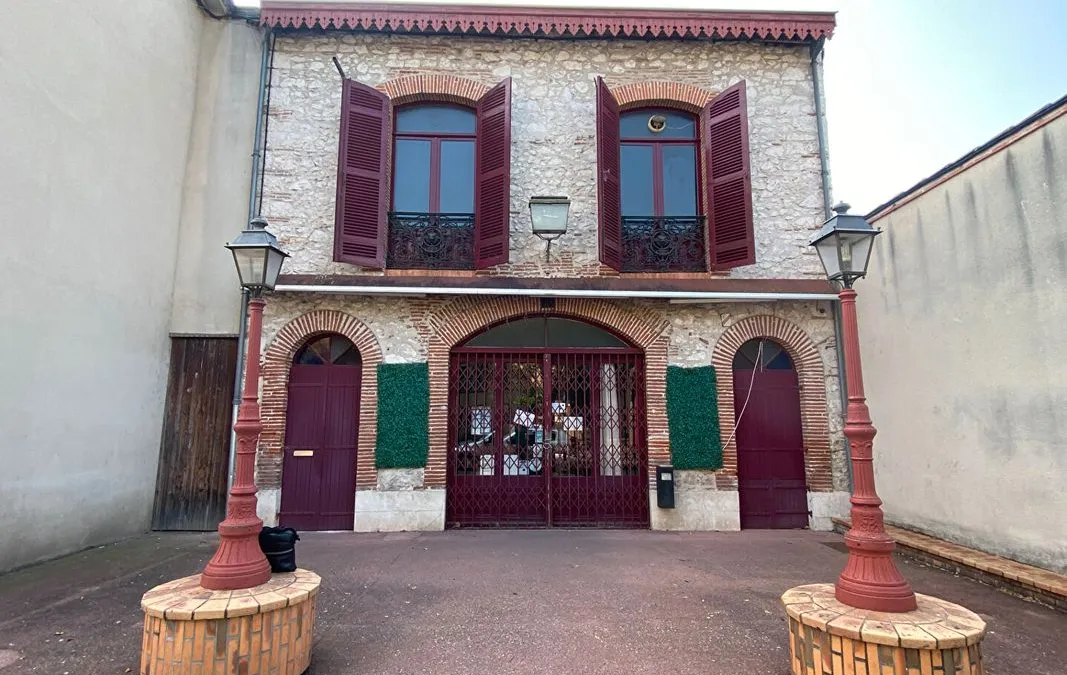 Photo 1