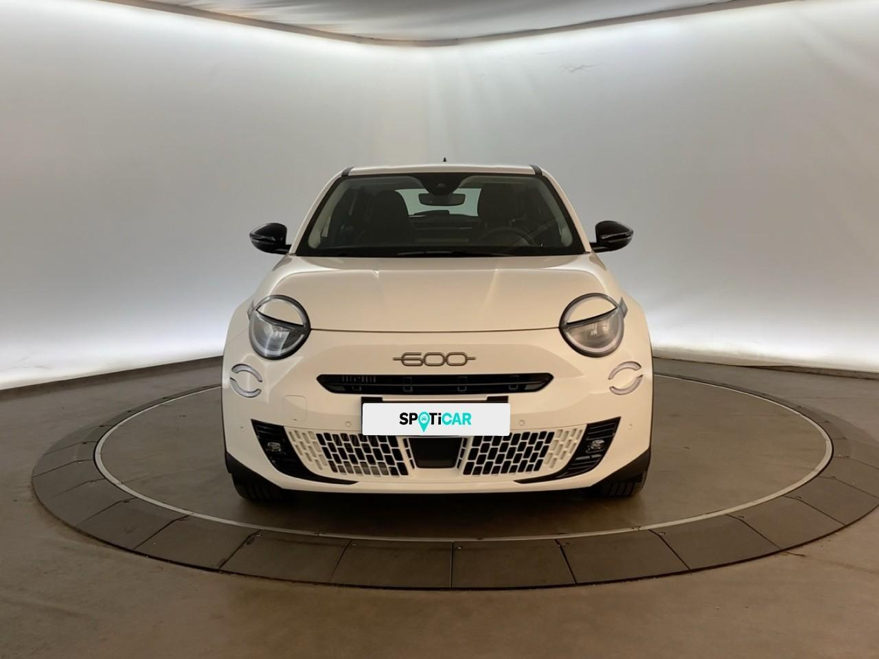 Fiat 600 t-gen 3 1.2 hybrid 145ch edct6 pop — photo 2