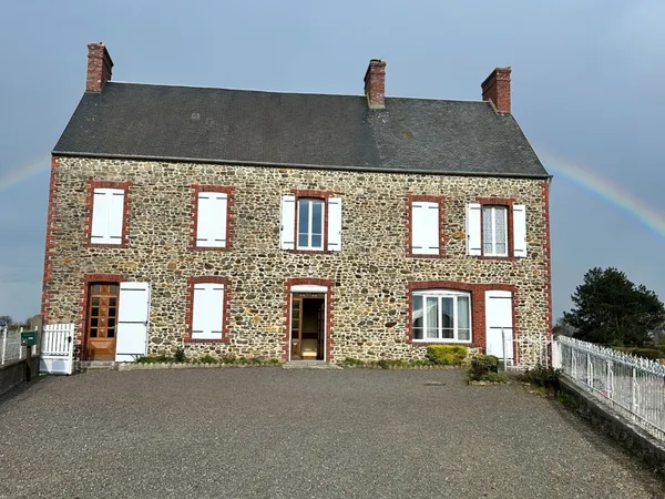 Maison 8 pièces 180 m²