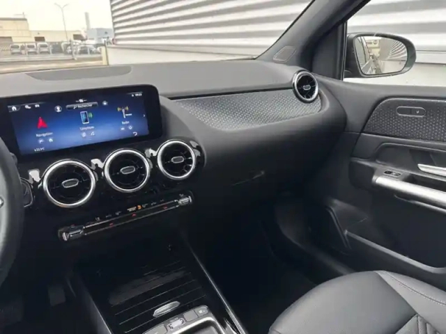 Mercedes Classe B 180 d progressive line — photo 12