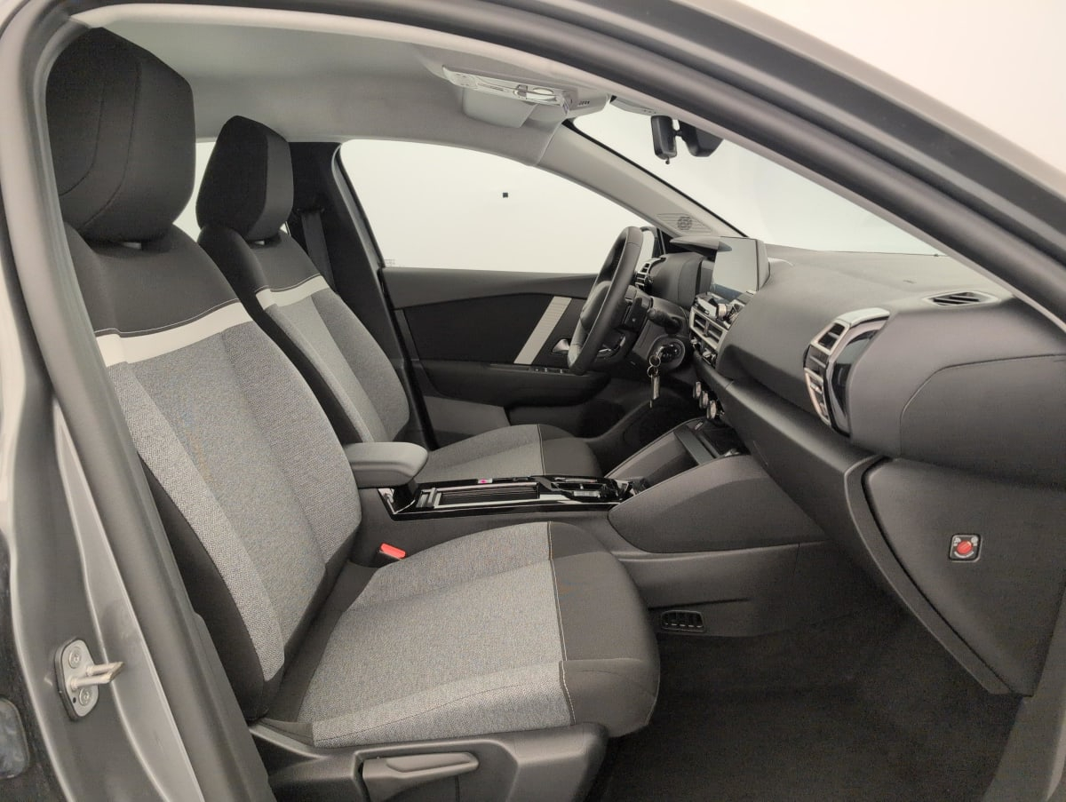 Citroën C4 — photo 9