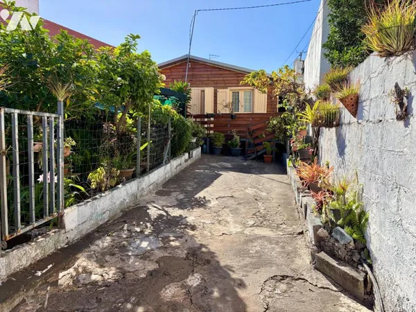 Terrain 276 m²