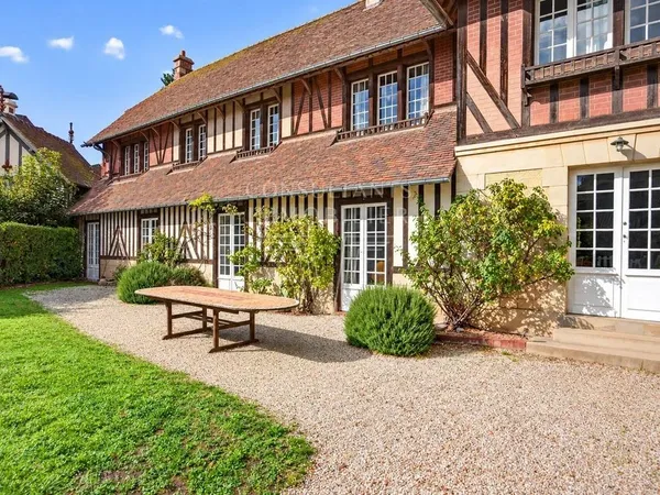 Maison de luxe 10 pièces 325 m²