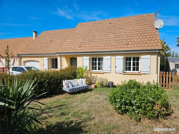 Maison plain pied centre bourg neuville sur sarthe-quartier calme-vue campagne