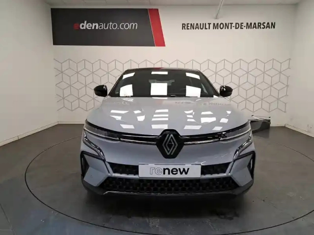 Renault Megane e-tech 220 ch autonomie confort gsr2 — photo 52