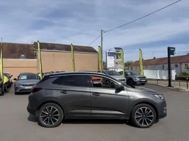 Opel Grandland X hybrid 225ch elite — photo 4