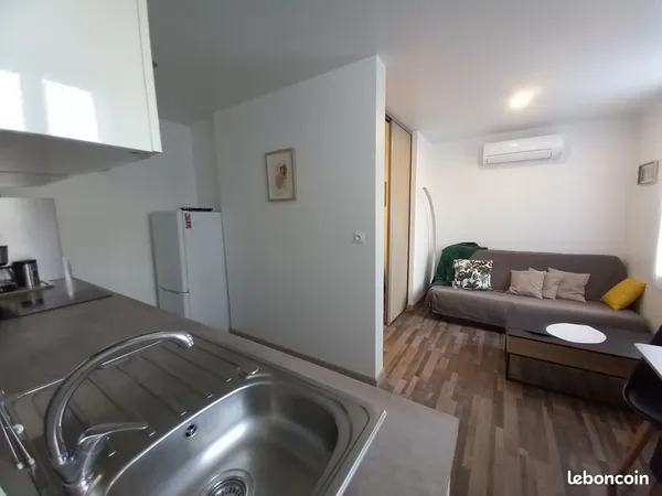 Studio 1 pièce 29 m²