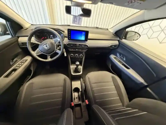 Dacia Sandero sce 65 - 22 — photo 10