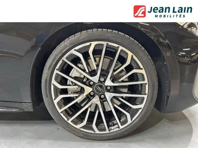 Audi A5 avant e-hybrid 299 ch s tronic 7 quattro — photo 9