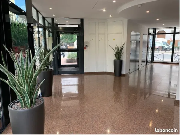 Bureaux 213 m²