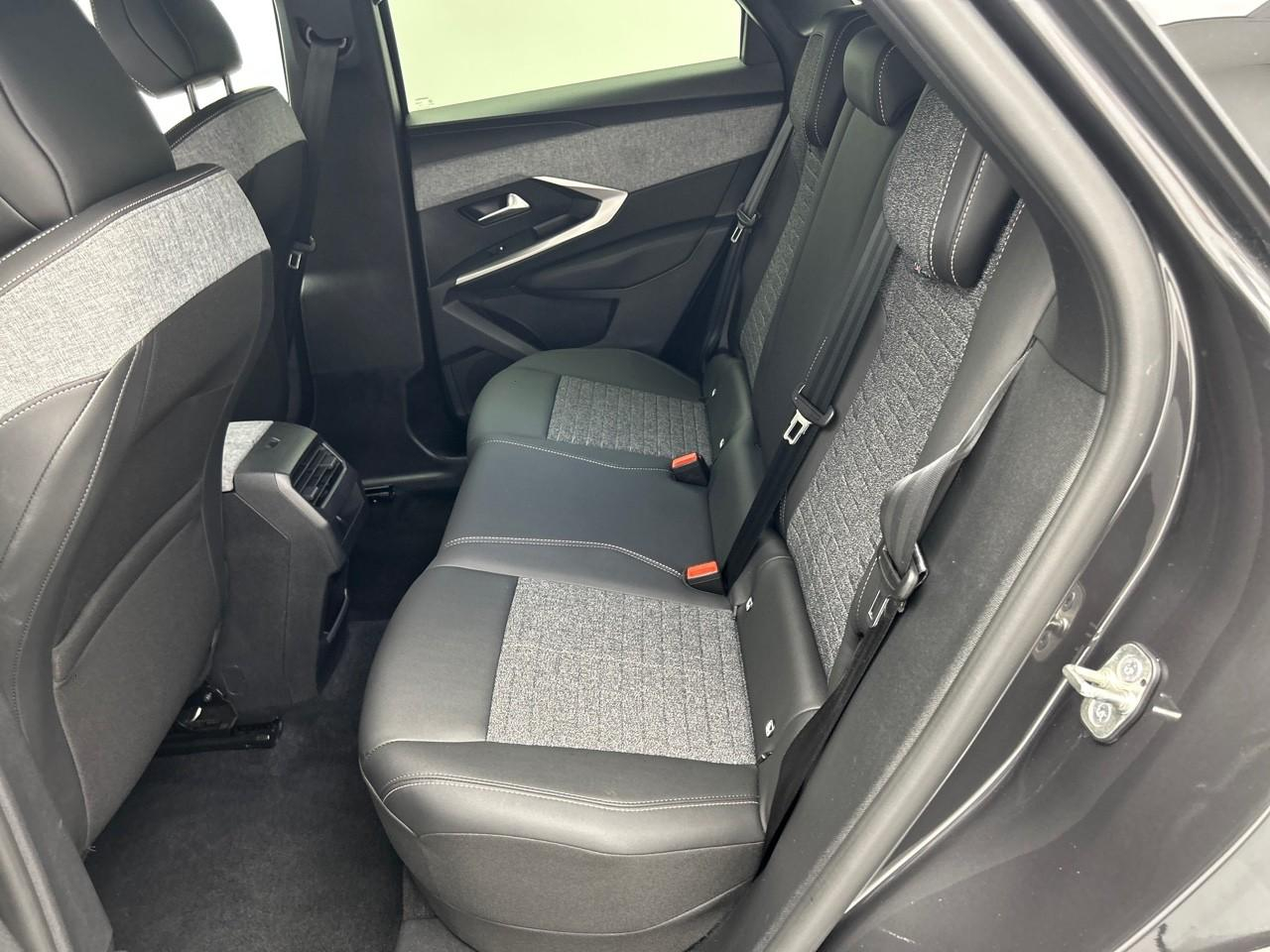 Peugeot 3008 hybrid 145 e-dcs6 allure — photo 13