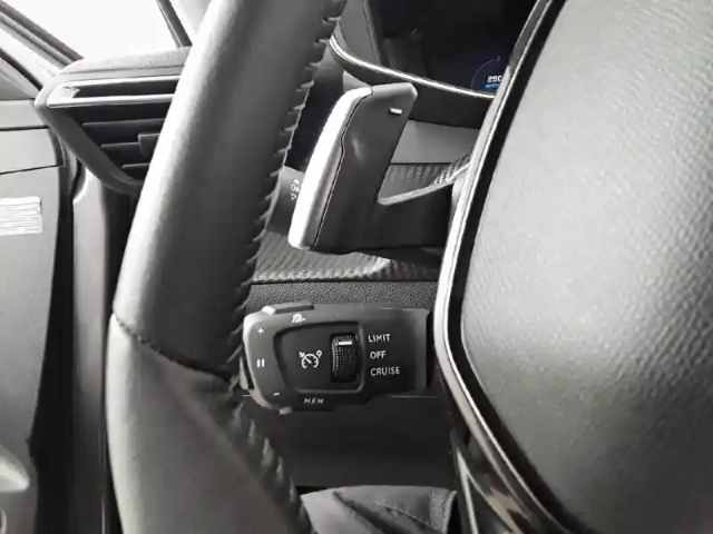 Peugeot 208 puretech 100 s&amp;s eat8 — photo 50