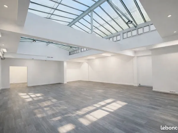 Bureaux 380 m²