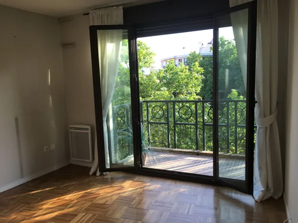 Vends appartement 84m² Lyon 7ème dans résidence services