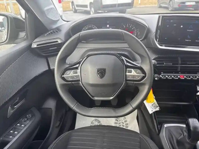 Peugeot 208 puretech 75 s&amp;s bvm5 — photo 29