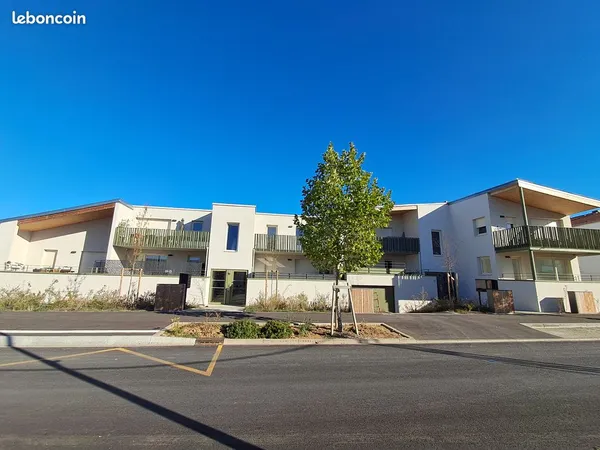 T4 - 80 m² - 3 chambres - Terrasse - 2 parkings en sous-sol - TOMBLAINE
