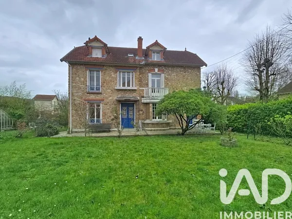 Maison 12 pièces 237 m²