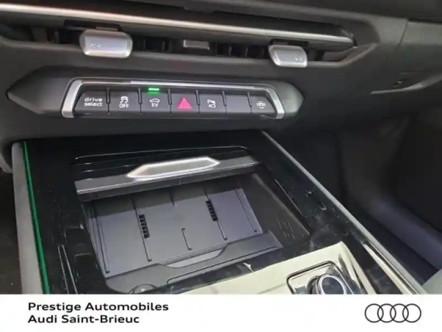 Audi Q3 1.5 e-hybrid 272ch s line s tronic 6 — photo 13