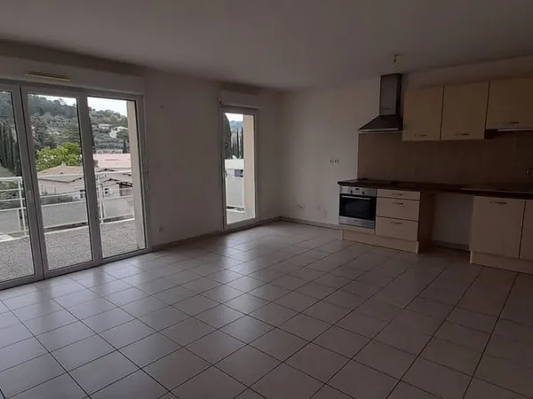 Appartement 2 pièces 64 m²