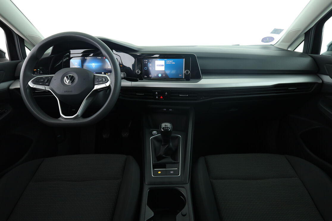 Volkswagen Golf VIII SW 1.0 TSI OPF BV6 — photo 11