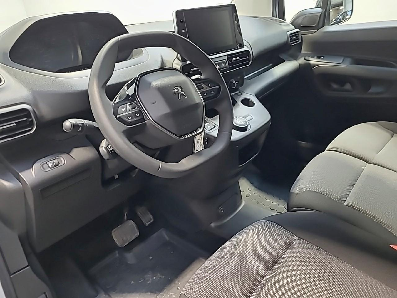 Peugeot Partner fourgon m 950 kg bluehdi 130 s&s eat8 — photo 9