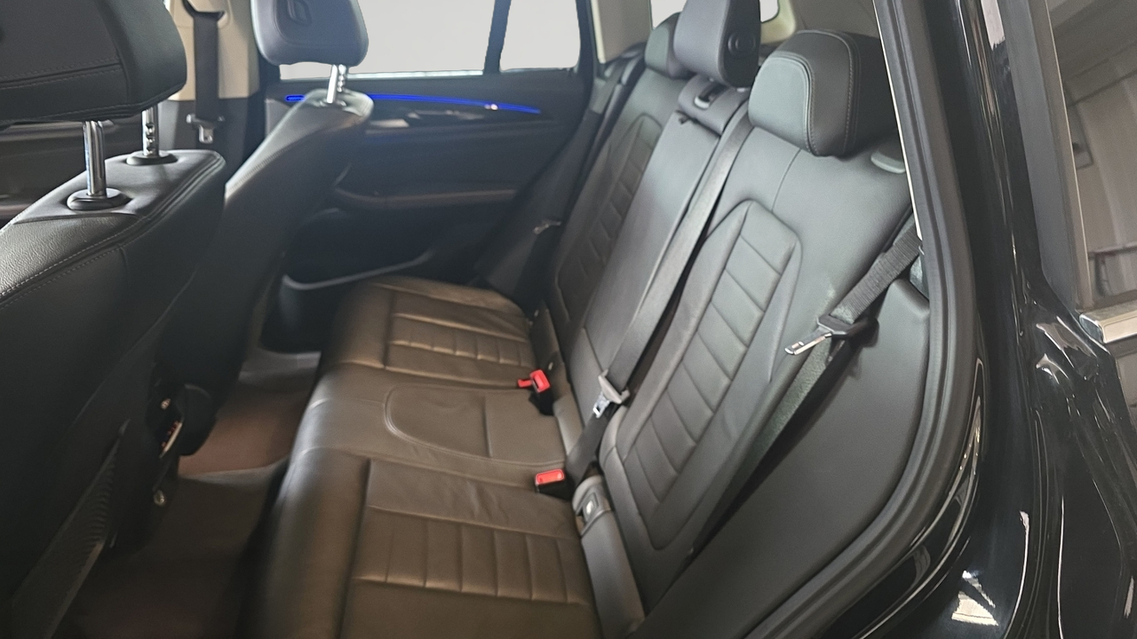 BMW X3 xDrive 20i 184ch BVA8 — photo 13