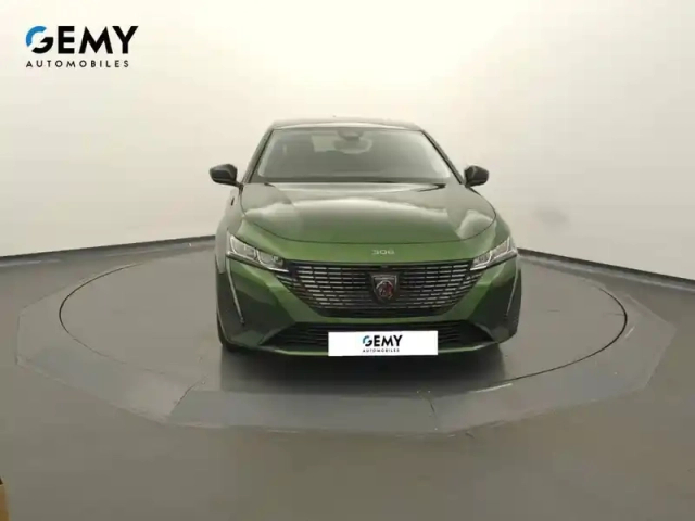 Peugeot 308 phev 180 e-eat8 — photo 19