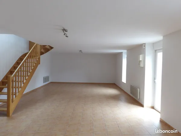 Loue maison REDENE