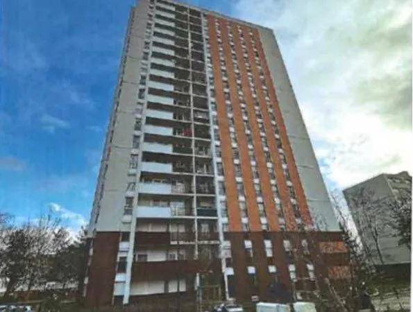 Apparemment à vendre