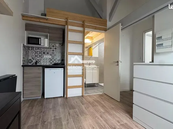 Studio 1 pièce 11 m²