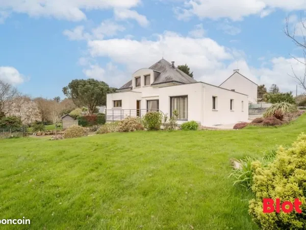 Maison 5 pièces 145 m²