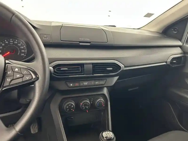 Dacia Sandero sce 65 — photo 21