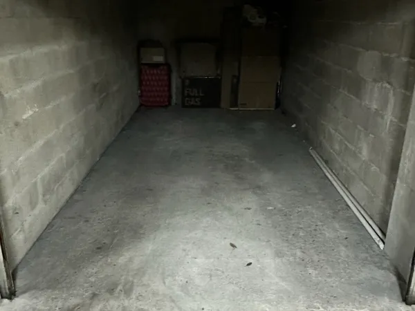 Loue parking 15m²