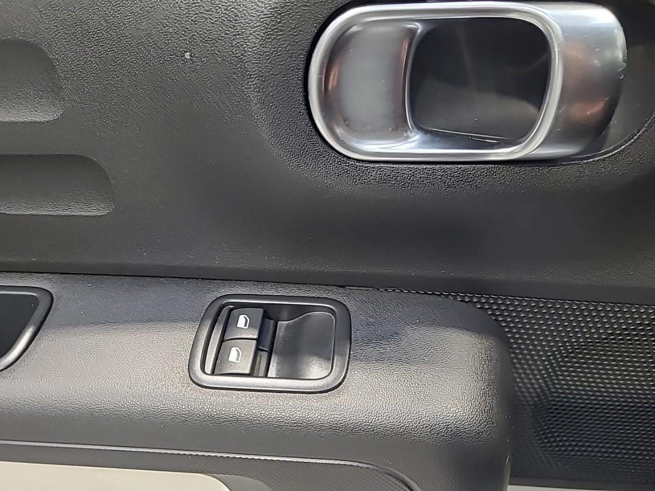 Citroën C3 bluehdi 100 bvm6 you — photo 23