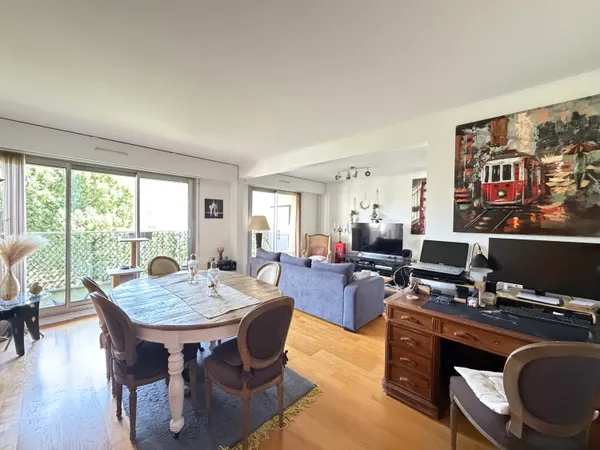 Appartement 4 pièces à vendre à Puteaux - 96,56 m² avec cave et parking