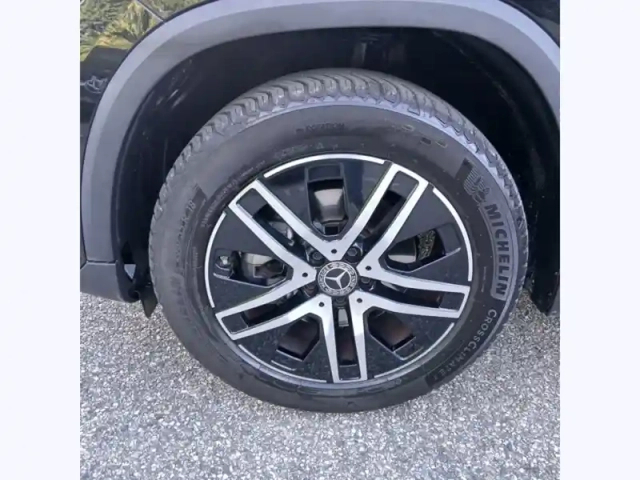 Mercedes Gla 200 d progressive line — photo 9