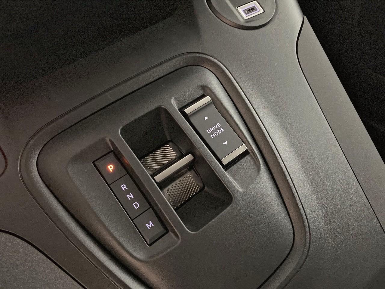 Peugeot Rifter m diesel 130 ch automatique 5pl gt — photo 15