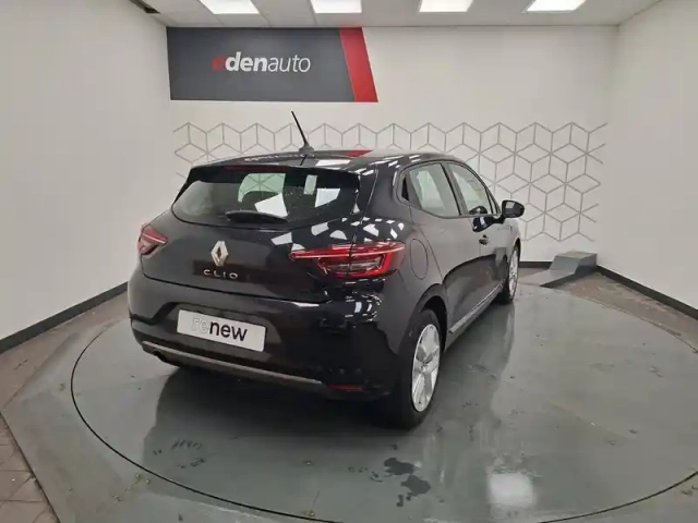 Renault Clio blue dci 85 — photo 12