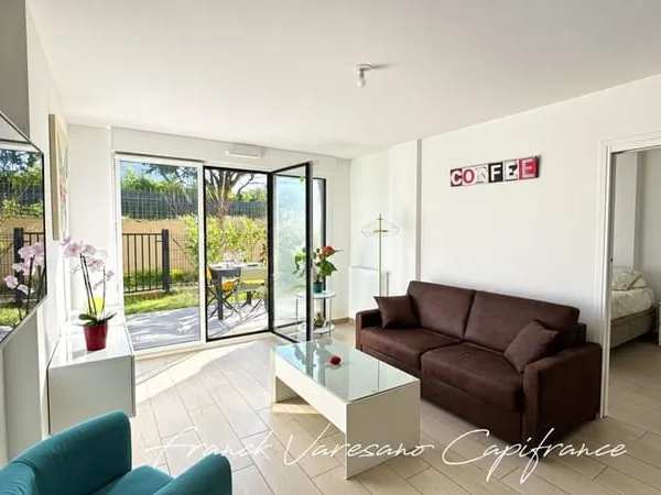 NOISY-LE-ROI  APPARTEMENT AVEC JARDIN, TERRASSE ET DOUBLE PARKING  DISPONIBLE IMMÉDIATEMENT