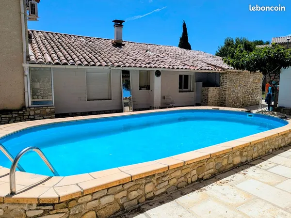 Villa provençale avec jardin, piscine et dépendance