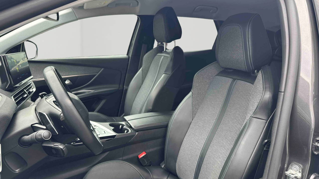 Peugeot 3008 Puretech 130ch S&amp;S EAT8 — photo 11